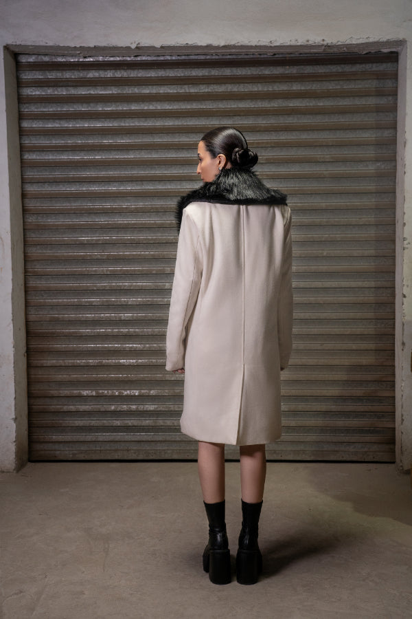 SHEEN WOOL COAT WITH FUR LAPEL