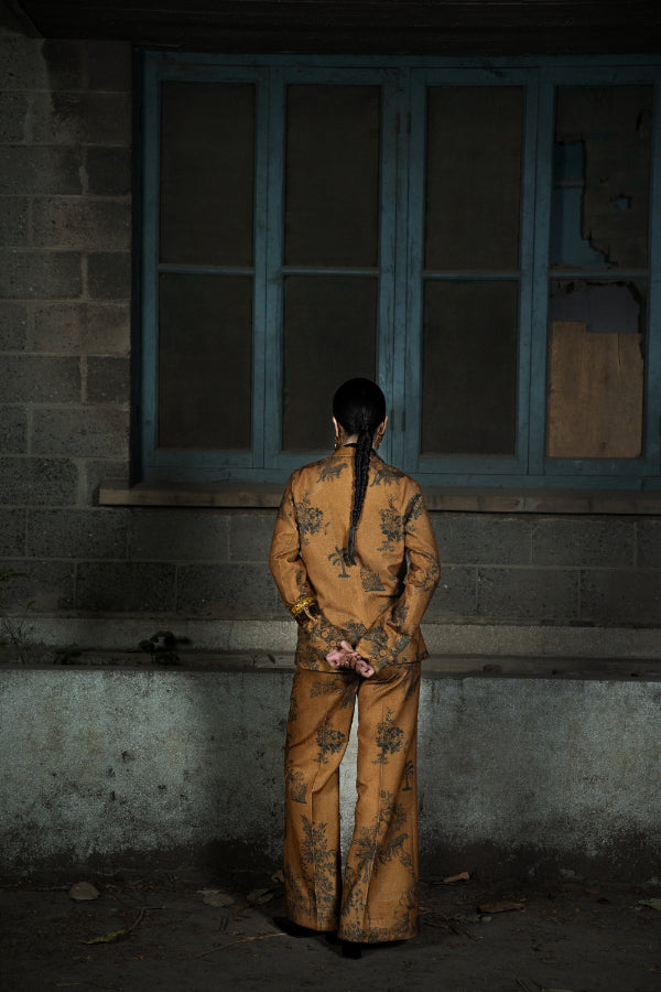 NAQSH VELVET PRINTED SUIT