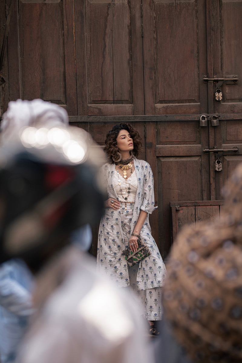 Silent Florals – Draped in Old Lahore with Straight Trouser