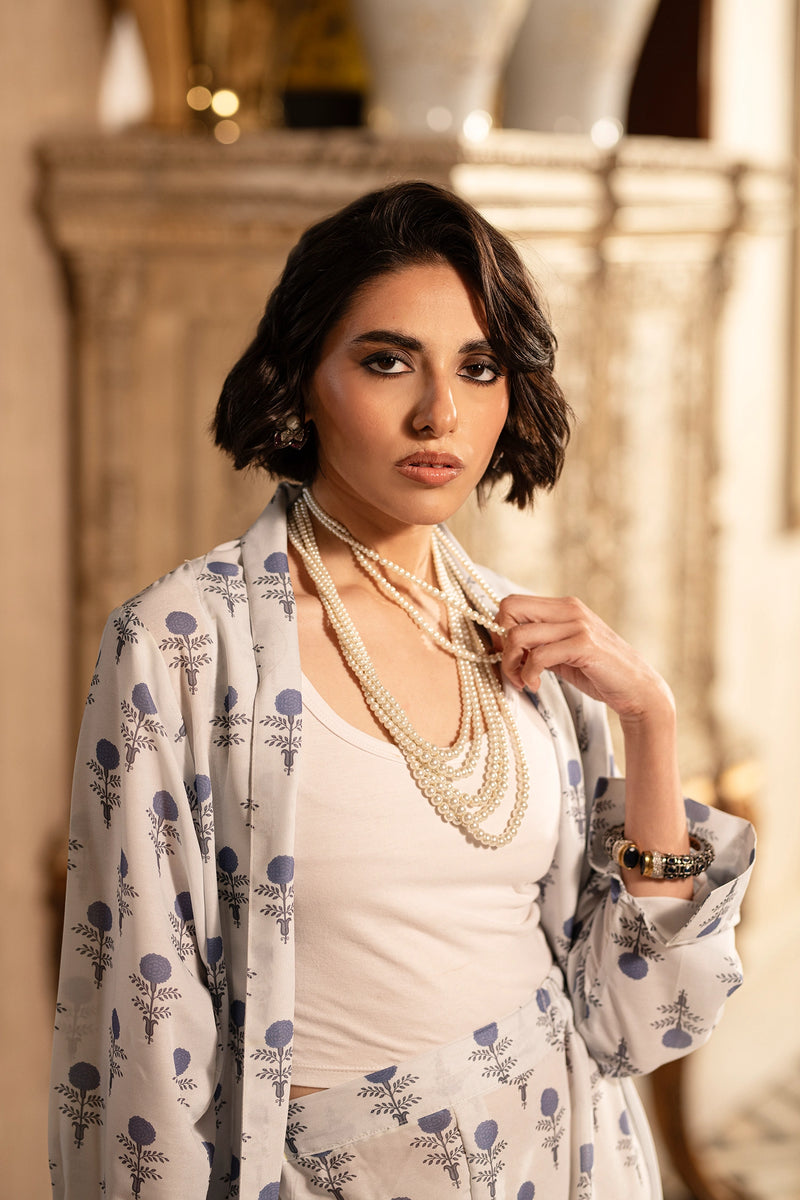 Silent Florals – Draped in Old Lahore with Straight Trouser