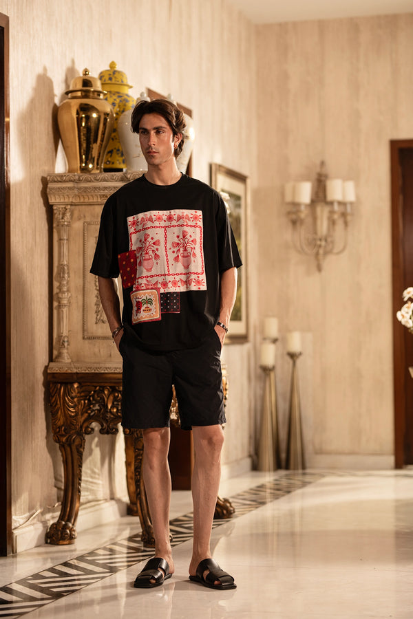 Patchwork Heritage Tee – Noir Edition (unisex)